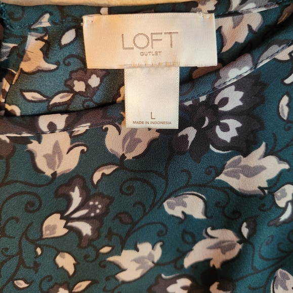 LOFT Green Floral Print Bell Sleeve Baby Doll Tunic Blouse Sz L EUC - Picture 4 of 5